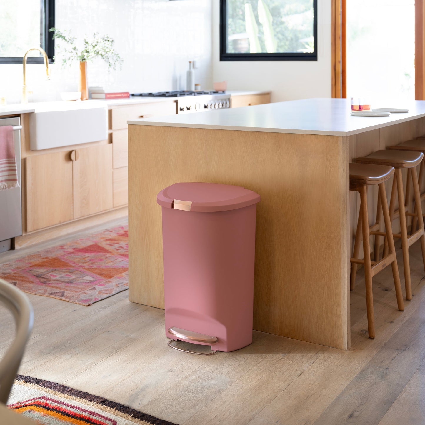 50L Semi-Round Hybrid Step Can